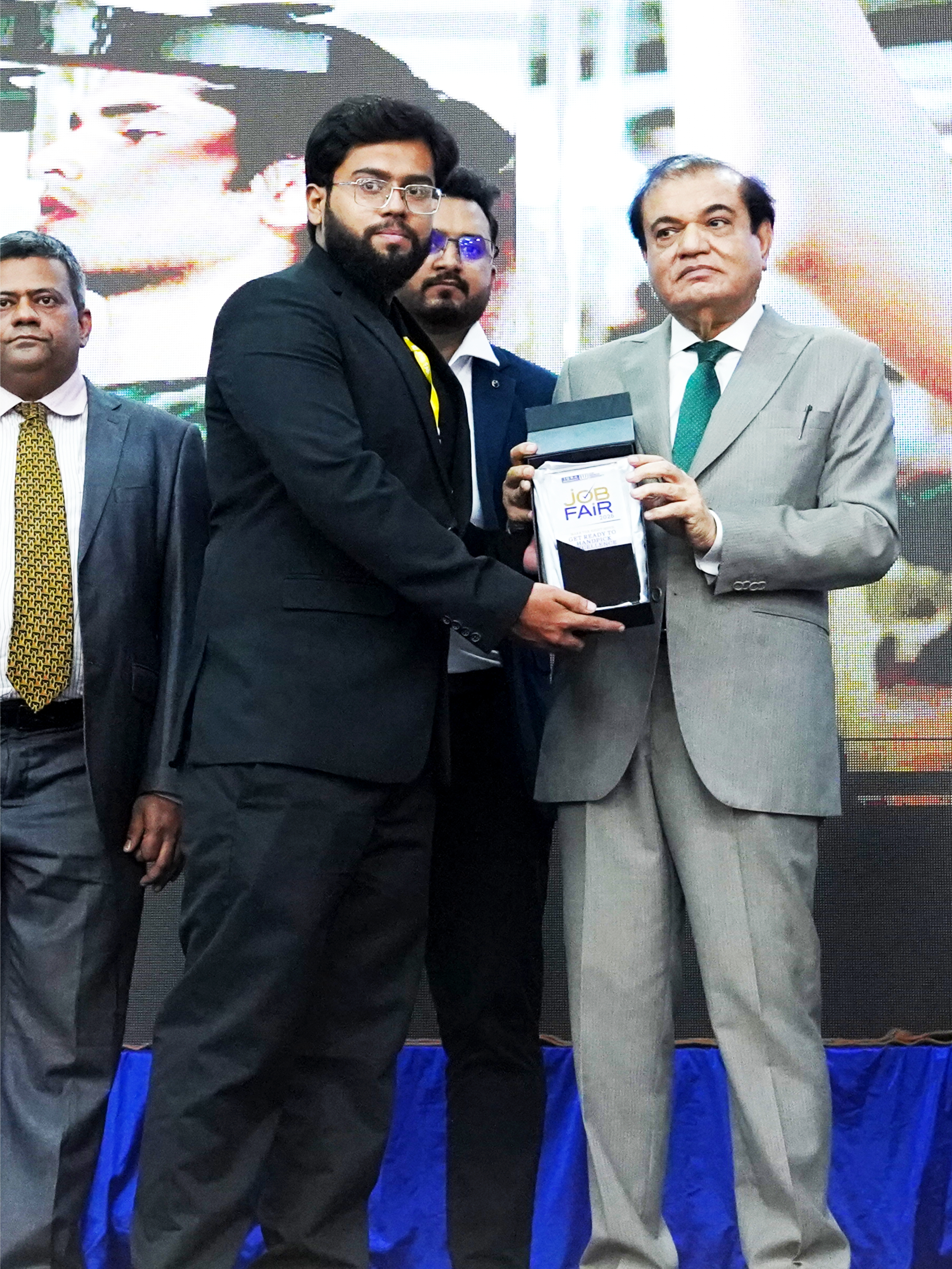 exchanging job fair award ceremony